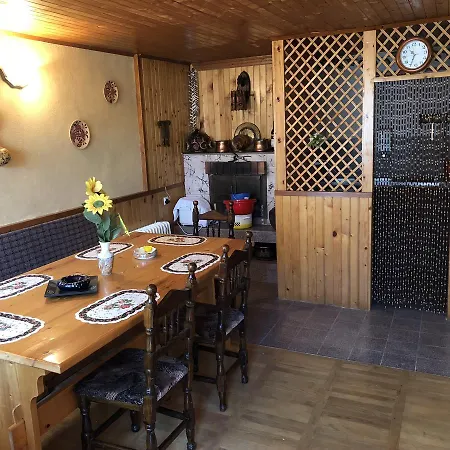 Nikolovi Gasthof Warna